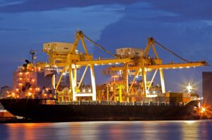 Leia mais sobre o artigo GUINDASTES HIDRÁULICOS: a eficiência dos portos brasileiros